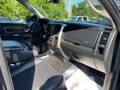Used 2017 RAM 1500 Laramie AWD/4WD image 11