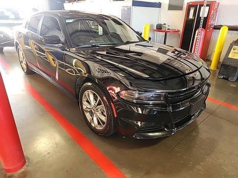 Used 2022 Dodge Charger SXT image 1