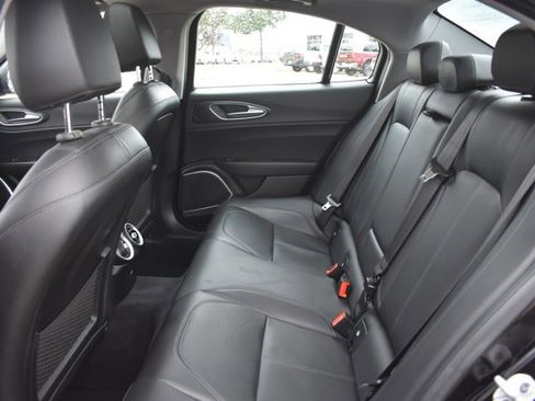 Used 2021 Alfa Romeo Giulia Sprint w/ Sun & Sound Package image 15