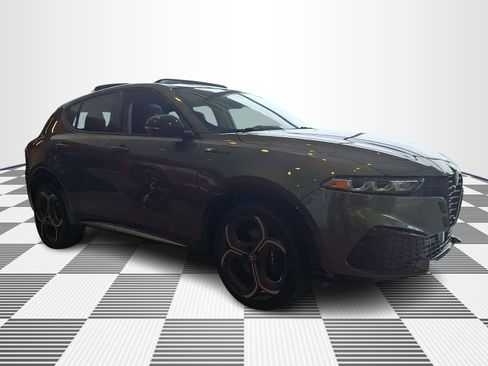 New 2026 Alfa Romeo Tonale w/ Active Assist Package AWD/4WD image 6