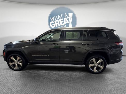 Used 2022 Jeep Grand Cherokee L Limited image 7
