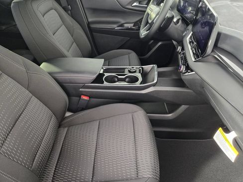 New 2026 Chevrolet Equinox LT FWD image 15