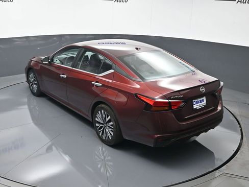 Used 2025 Nissan Altima 2.5 SV image 48