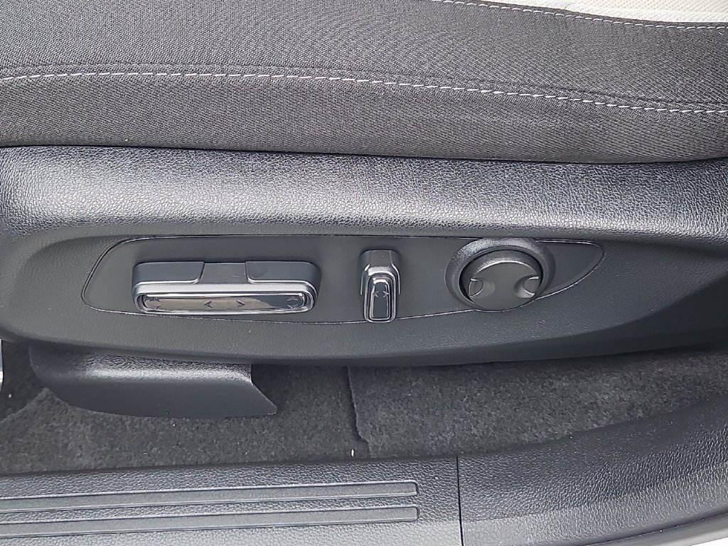 Certified 2024 Honda CR-V EX image 19