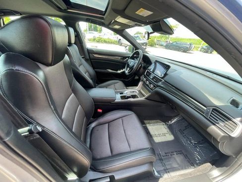 Used 2022 Honda Accord Sport image 6