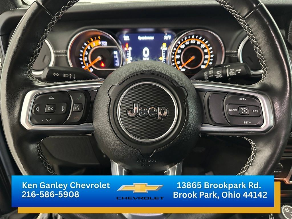 Used 2022 Jeep Wrangler Unlimited Sahara w/ LED Lighting Group AWD/4WD image 11
