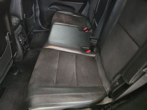 Used 2018 Jeep Grand Cherokee Altitude RWD image 13
