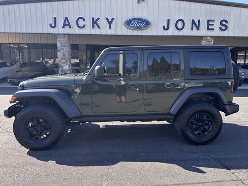 Used 2020 Jeep Wrangler Unlimited Sport AWD/4WD image 1