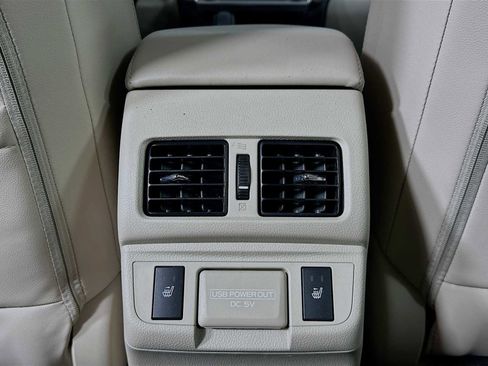 Used 2018 Subaru Outback 3.6R Limited image 24