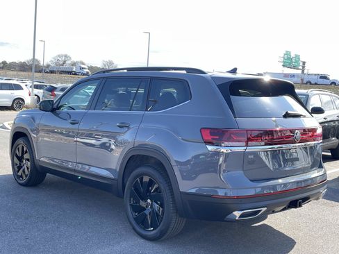 New 2026 Volkswagen Atlas SE FWD image 5