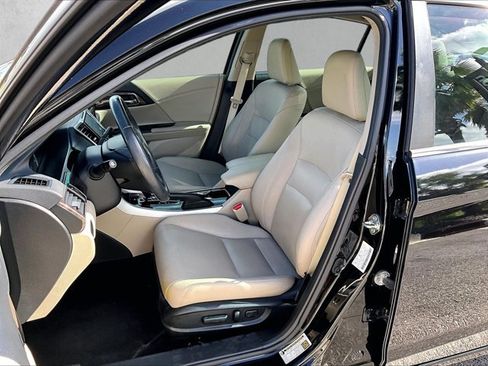 Used 2017 Honda Accord EX-L image 24