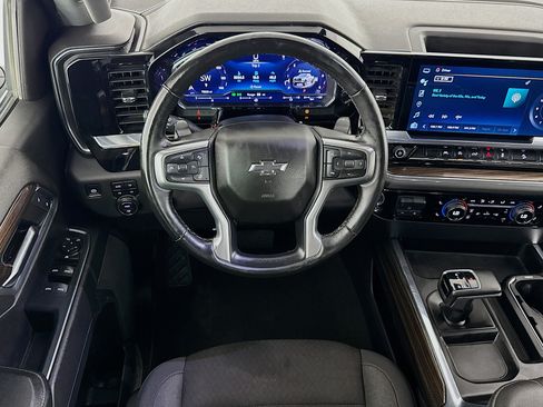 Used 2024 Chevrolet Silverado 1500 LT Trail Boss w/ Protection Package AWD/4WD image 15