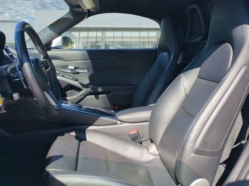 Used 2018 Porsche 718 Boxster image 14