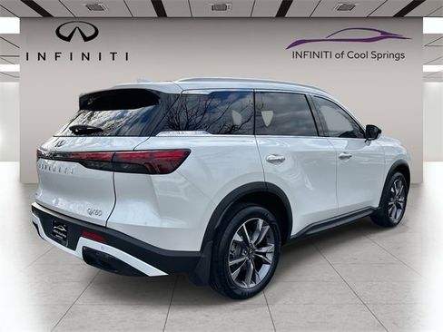 Certified 2024 INFINITI QX60 Luxe w/ Vision Package image 7