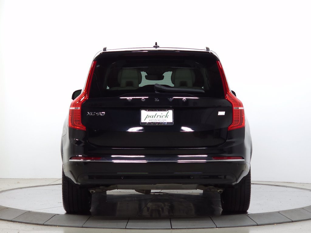 Used 2024 Volvo XC90 T8 Ultimate AWD/4WD image 7