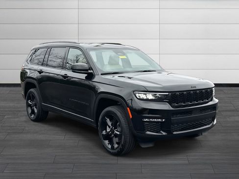 New 2025 Jeep Grand Cherokee L Limited w/ Black Appearance Package image 2