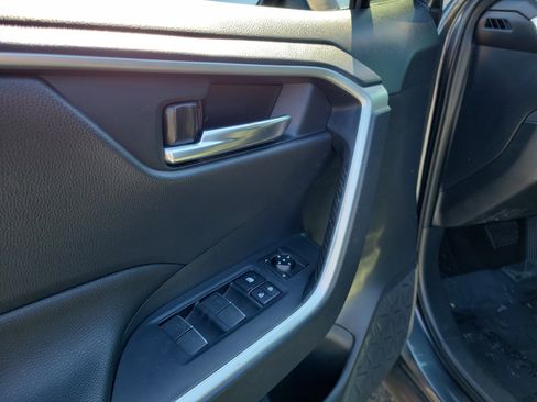 Used 2023 Toyota RAV4 SE w/ Weather & Moonroof Package AWD/4WD image 18