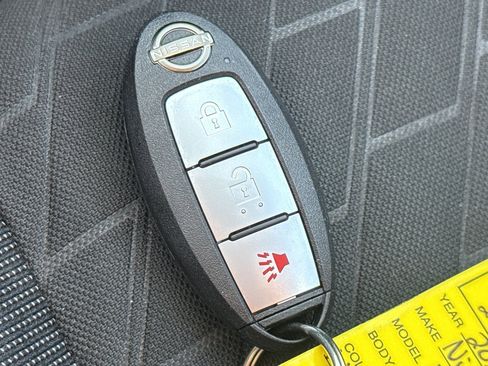 Used 2022 Nissan Kicks S image 35