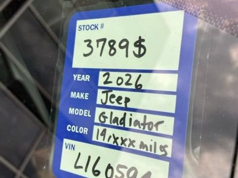 Used 2026 Jeep Gladiator Mojave AWD/4WD image 4