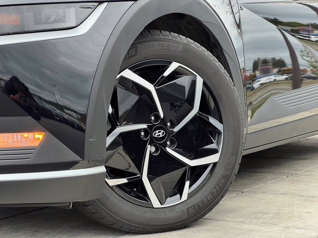 Certified 2023 Hyundai Ioniq 5 SE AWD/4WD image 2