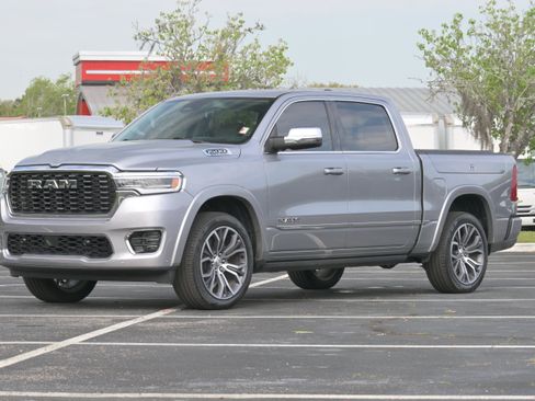 Used 2025 RAM 1500 Tungsten AWD/4WD image 35