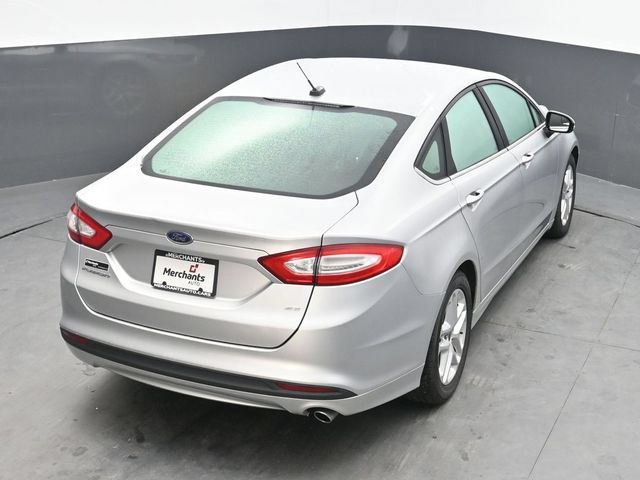 Used 2015 Ford Fusion SE FWD image 28