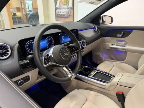 Used 2025 Mercedes-Benz GLA 250 image 6