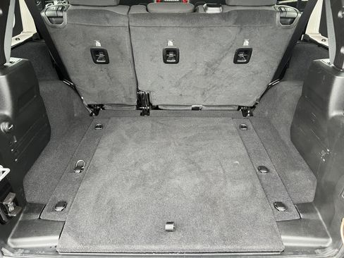 Used 2020 Jeep Wrangler Unlimited Rubicon w/ Steel Bumper Group image 17