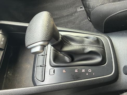 Used 2022 Kia Rio S FWD image 29