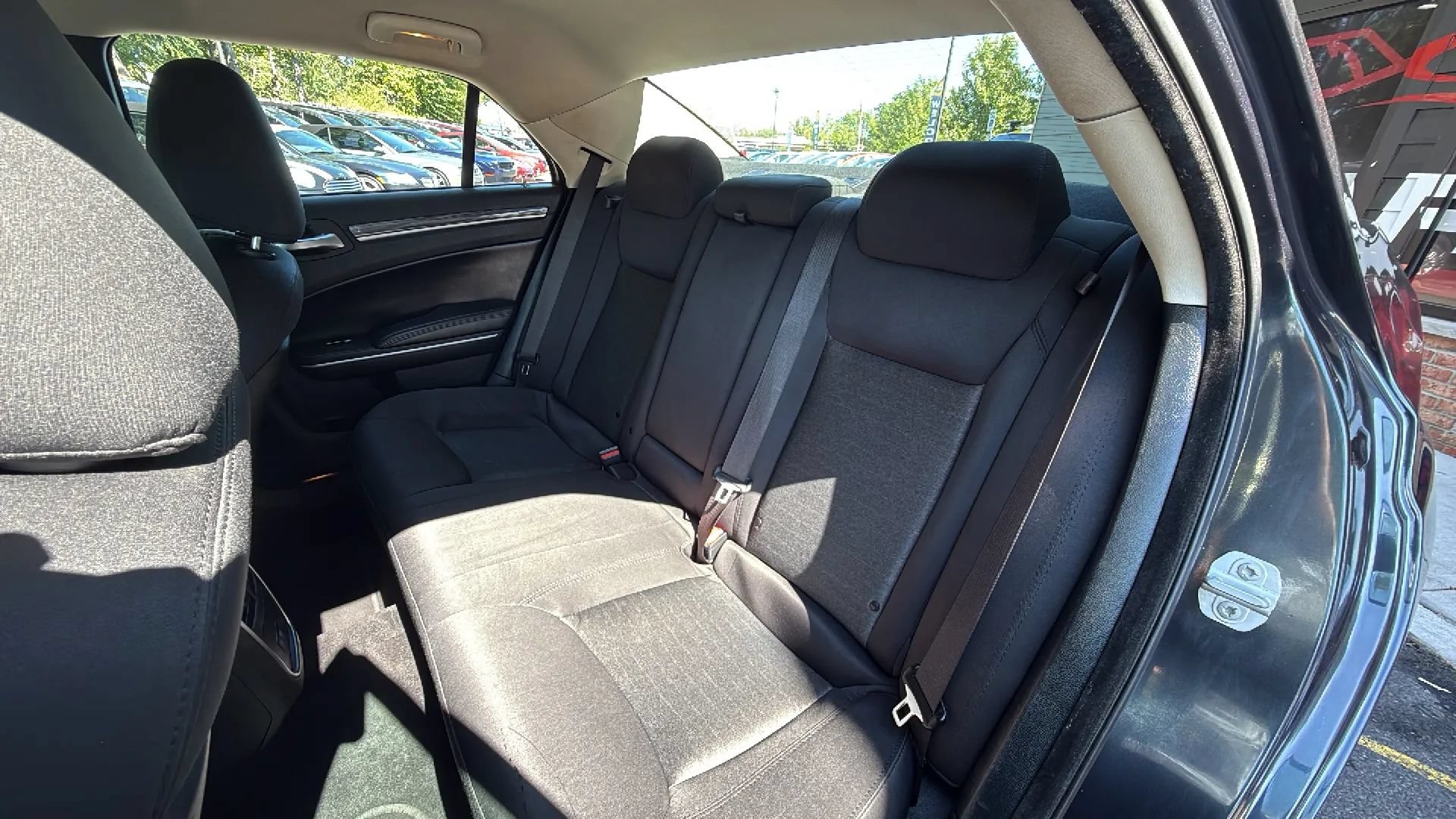 Used 2019 Chrysler 300 Touring w/ Sport Appearance Package RWD image 17