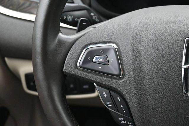 Used 2019 Lincoln MKC Reserve w/ MKC Technology Package AWD/4WD image 17