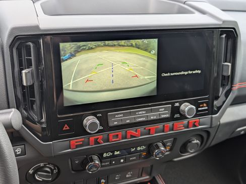 Used 2025 Nissan Frontier PRO-4X w/ Interior Protection Package AWD/4WD image 26