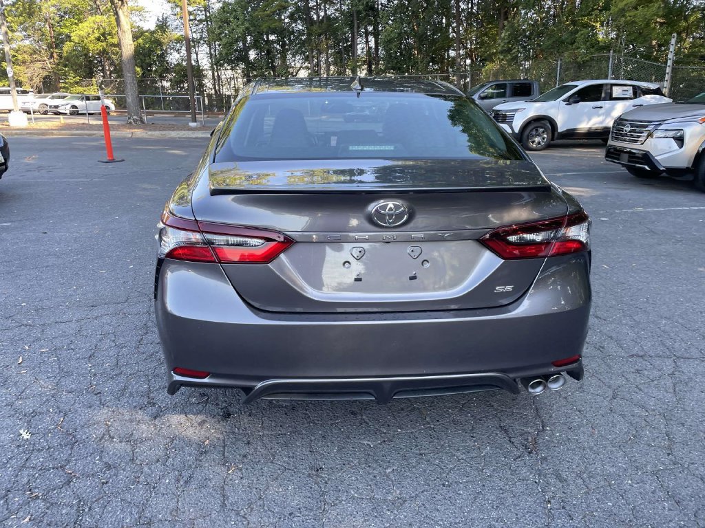 Used 2024 Toyota Camry SE w/ Convenience Package FWD image 5