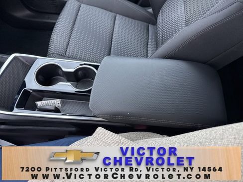 New 2025 Chevrolet Equinox LT image 24