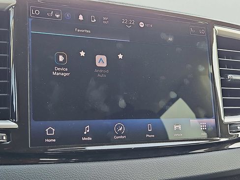 Certified 2024 Chrysler Pacifica Touring-L FWD image 19