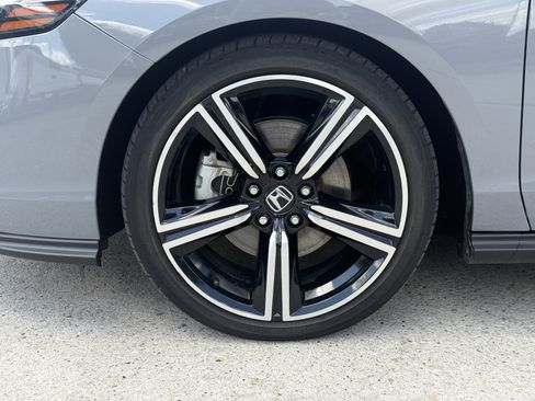 Used 2024 Honda Accord Sport image 12