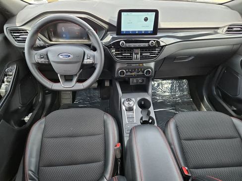 Used 2025 Ford Escape ST-Line FWD image 9