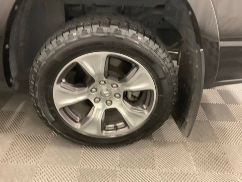 Used 2022 RAM 1500 Laramie AWD/4WD image 12