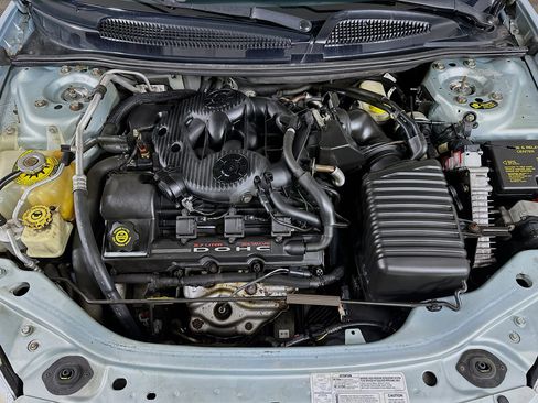 Used 2001 Chrysler Sebring Limited image 26