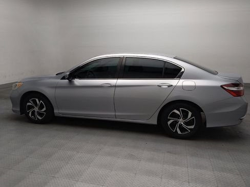 Used 2017 Honda Accord LX image 3