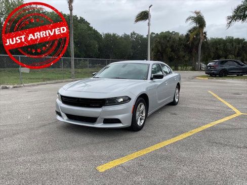 Used 2023 Dodge Charger SXT image 1