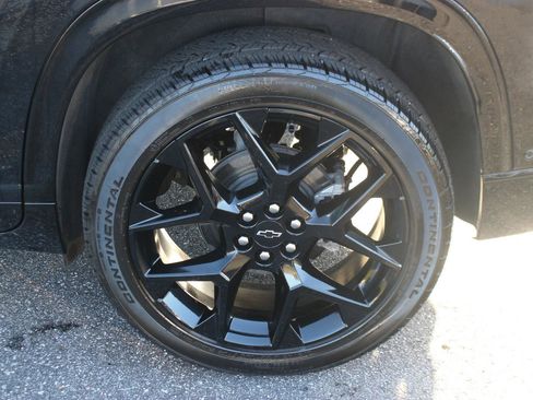 Used 2024 Chevrolet Traverse RS w/ LPO, Floor Liner Package image 40