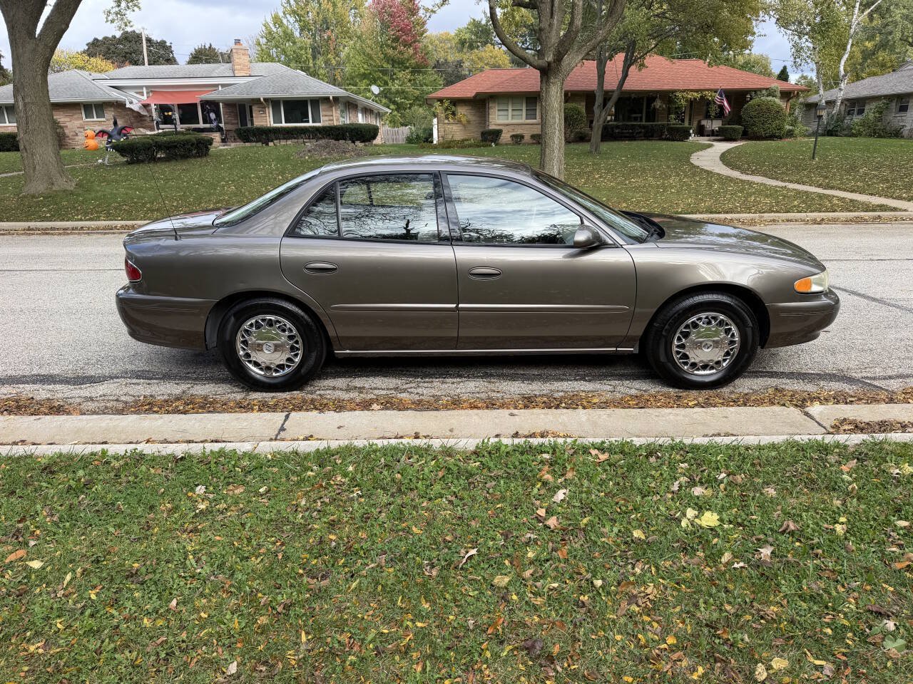 Used 2003 Buick Century Custom FWD image 6
