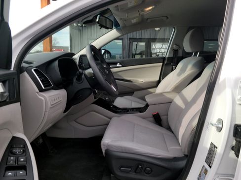 Used 2019 Hyundai Tucson Value w/ Cargo Package image 17