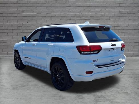 Used 2019 Jeep Grand Cherokee Altitude AWD/4WD image 8