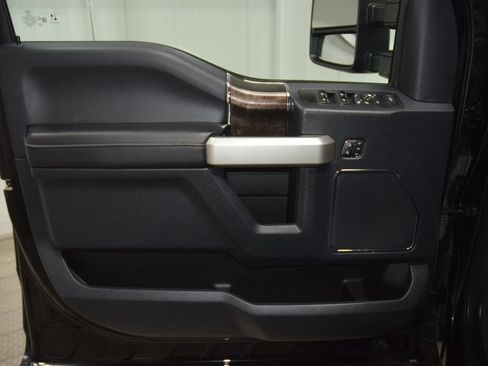 Used 2022 Ford F350 Lariat w/ Lariat Ultimate Package AWD/4WD image 48