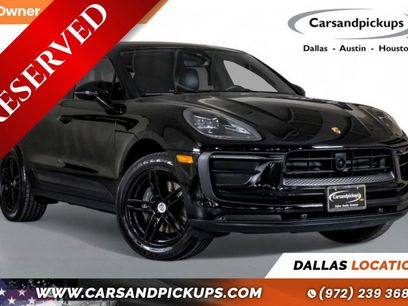 Used 2024 Porsche Macan T w/ Premium Plus Package