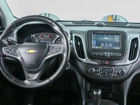 Used 2019 Chevrolet Equinox LT FWD image 17