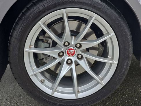 Used 2021 Jaguar F-TYPE Convertible RWD image 33