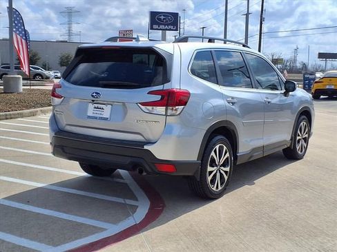 Used 2021 Subaru Forester Limited image 4